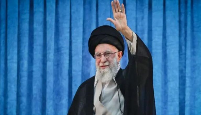 إيران تؤكد مقتل مرشدها.. من هو وكيف وصل الى الحكم وكيف تم قتله؟