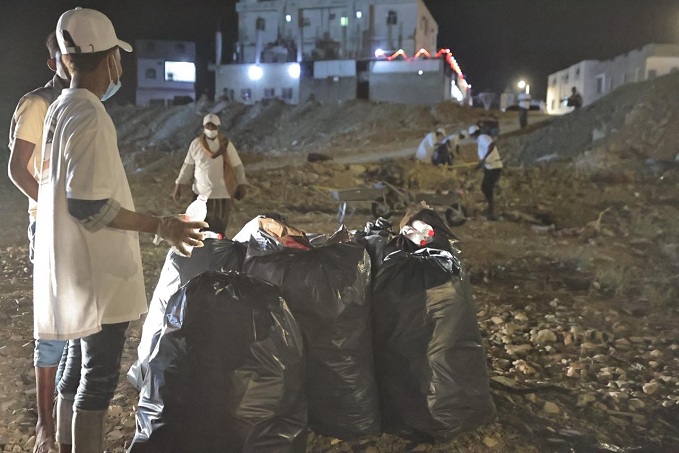 سقطرى تطلق حملة نظافة واسعة لتحسين المشهد الحضري