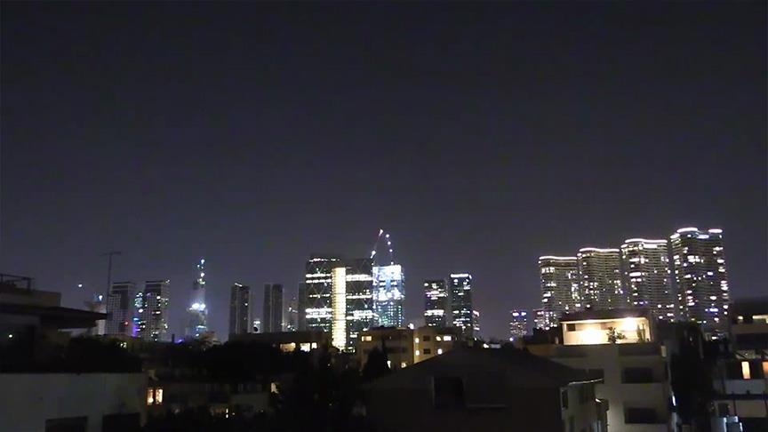 صاروخ حوثي مرعب يكسر هدوء ليل الاسرائيليين