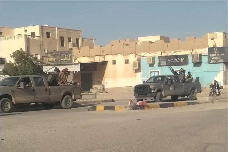 قوات الجيش تنتشر في مداخل سيئون.. هل تشتعل الحرب مع قوات الانتقالي؟