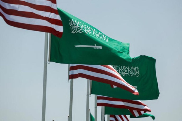 واشنطن توافق على صفقة عسكرية مع السعودية بقيمة مليار دولار تشمل دعم طائرات الهليكوبتر