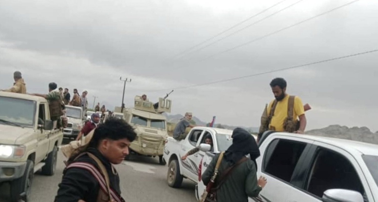 حملة أمنية لإزالة كافة نقاط الجبايات غير القانونية في أبين