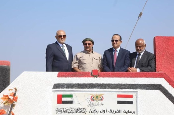 طارق صالح يضع حجر أساس مشروع جديد بدعم إماراتي ويؤكد: معركتنا باتجاه صنعاء لا غيرها