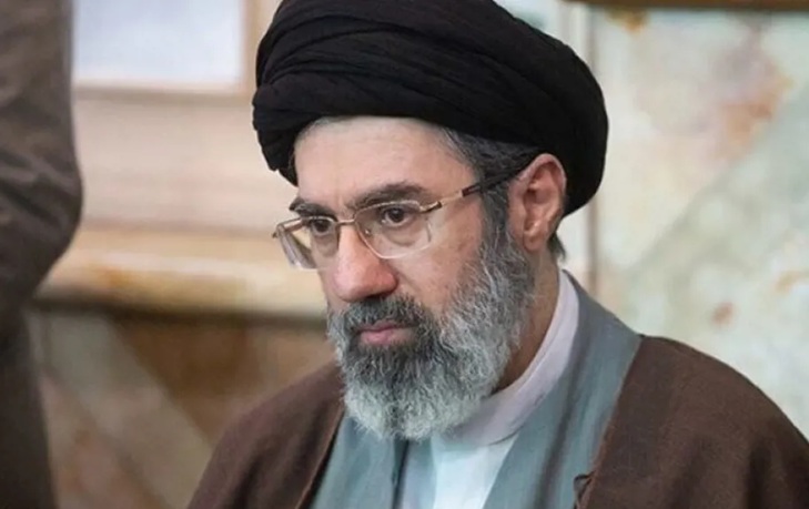 عاجل.. تنصيب مجتبى خامنئي خلفاً لوالده 
