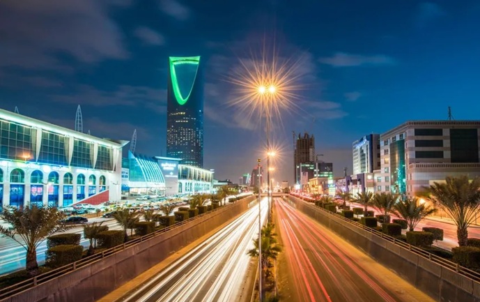 رويترز: دبلوماسيون في السعودية يتلقون أوامر بالبقاء في أماكنهم بسبب تهديد محتمل