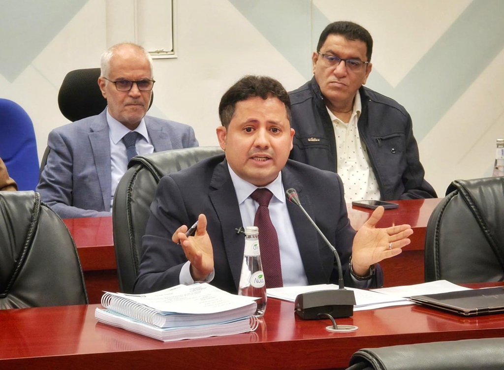 الباحث اليمني إبراهيم راجح ينال الدكتوراه في اللسانيات الإدراكية والتقابلية بين العربية والإنجليزية في صياغة المعاهدات الدولية