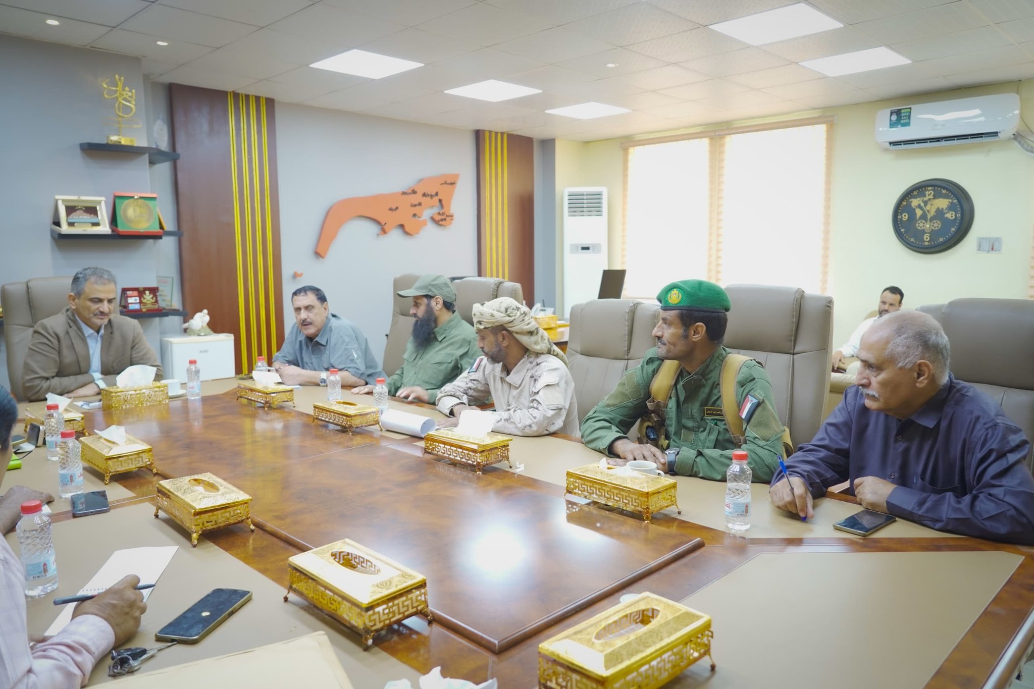 السلطات في عدن تؤكد استقرار الوضع الأمني وتعلن جاهزيتها لمواجهة أي طارئ