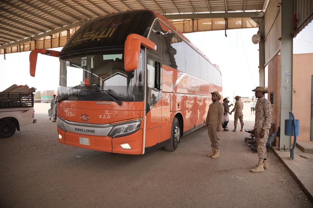 قوات درع الوطن تؤكد سير الحركة بشكل طبيعي ومنتظم على الخط الدولي بين الوديعة والعبر وتواصل تأمين الطريق