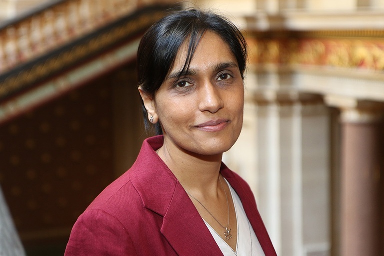 سفيرة بريطانيا تتحدث عن لحظة هامة لمستقبل اليمن