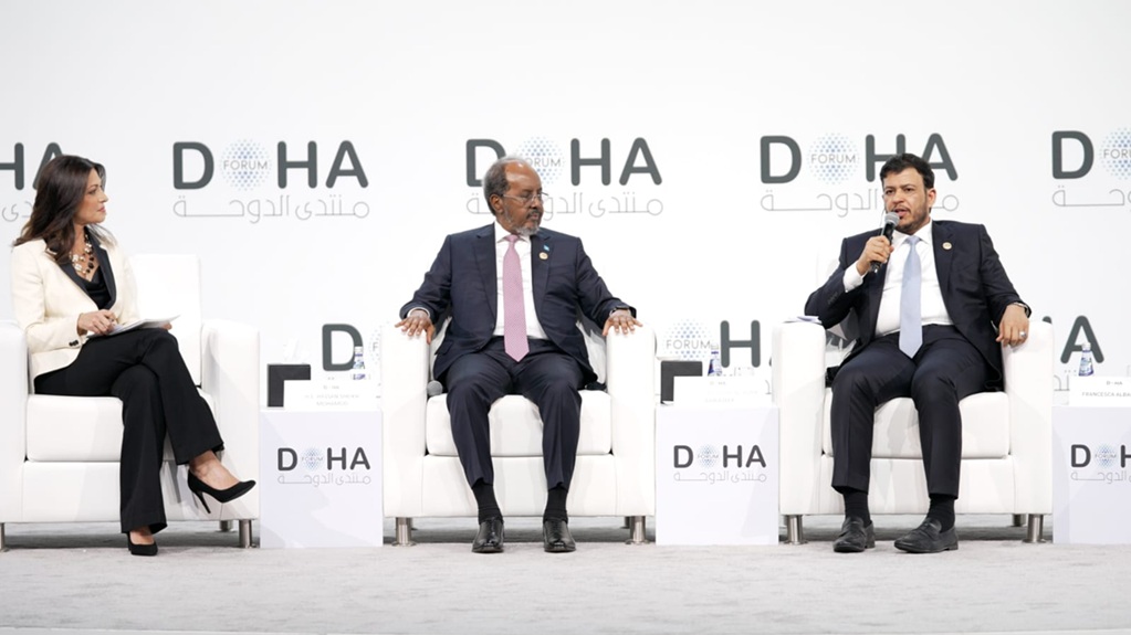 العليمي من منتدى الدوحة: السلام في اليمن يبدأ بإنهاء الانقلاب واستعادة الدولة