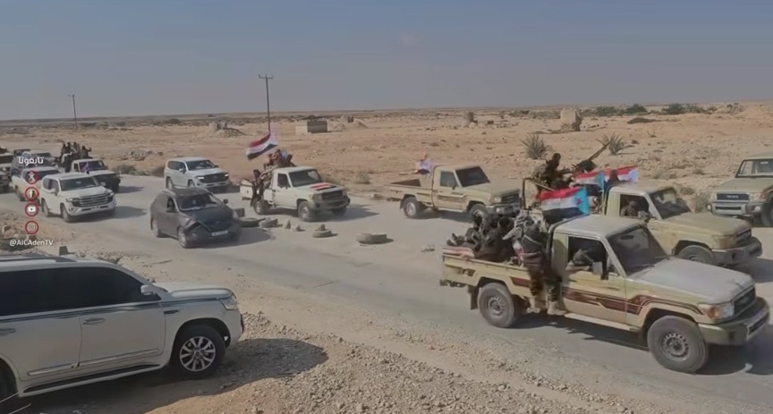 قوات الانتقالي تسيطر على مواقع حكومية في المهرة بعد انسحاب قوات درع الوطن - [فيديو]