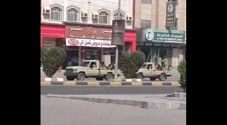 قوات "درع الوطن" تدخل عدن لتأمين المدينة بعد انسحاب قوات المجلس الانتقالي