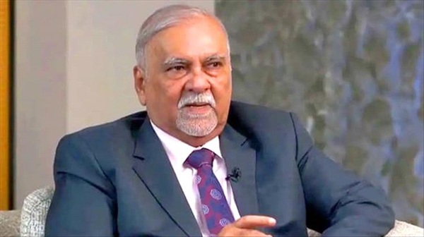 حذّر من أنصاف الحلول.. مستشار رئاسي يدعو إلى تغيير جذري وشامل لتحقيق تطلعات أبناء عدن