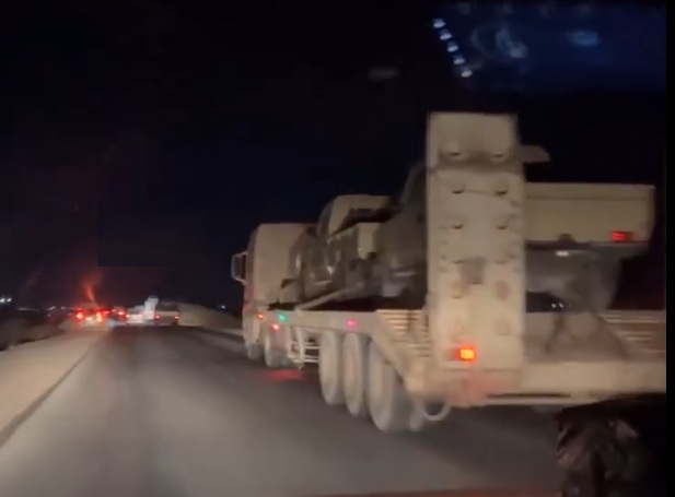 تعزيزات عسكرية كبيرة من قوات درع الوطن تصل إلى محافظة شبوة وتتمركز في معسكر استراتيجي - [فيديو]