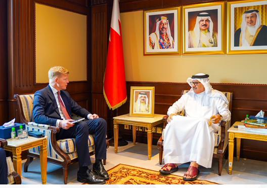 غروندبرغ يختتم زيارة الى البحرين بحث خلالها آخر التطورات في اليمن 