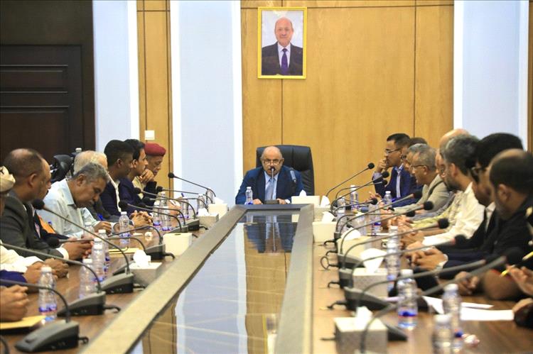 اول تصريح لمحافظ حضرموت عقب محاصرة عناصر الانتقالي لمنزله