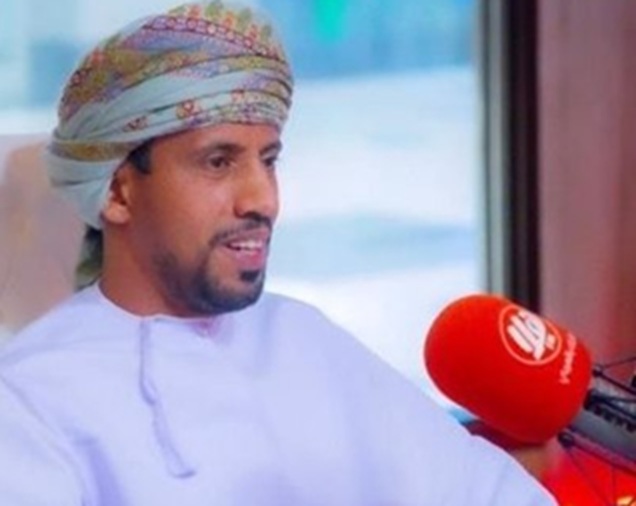 أكاديمي عُماني يتحدث عن أسرار نفوذ إقليمي تشق طريقها إلى صنعاء وعدن ويحذّر الحوثي من مهاجمة مارب