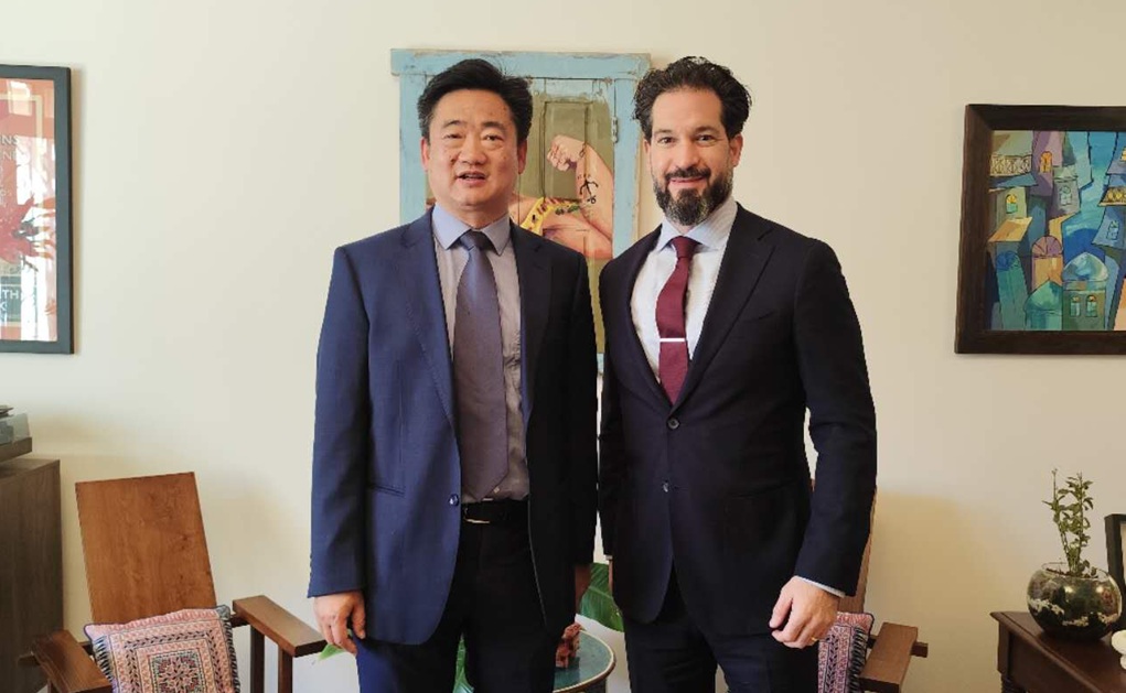 الرياض تحتضن لقاء صينيا أمريكيا بشأن اليمن وبكين توجه دعوة هامة للأطراف اليمنية