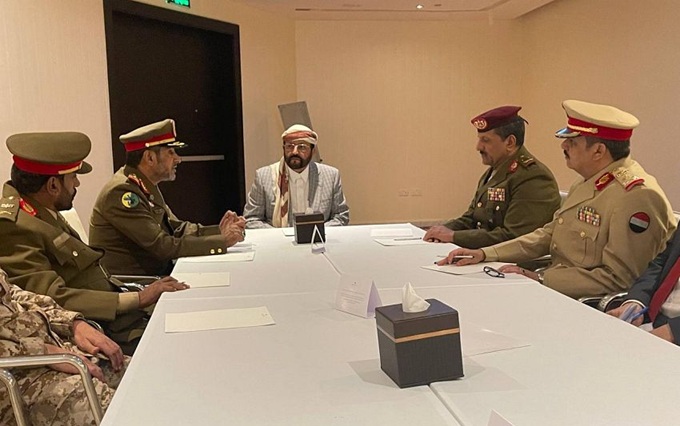 العرادة يلتقي رئيس الأركان ويشدد على رفع اليقظة ومواكبة التطورات العسكرية