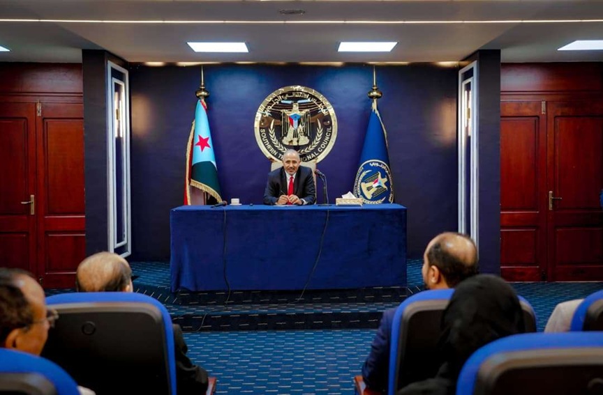 الزبيدي يكشف خطواته المقبلة بعد السيطرة على حضرموت والمهرة ويشيد بالدعم السعودي والاماراتي