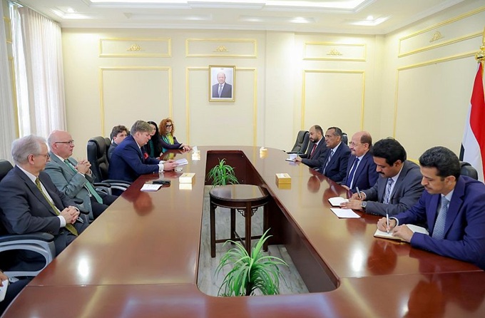 الزنداني يدعو المجتمع الدولي إلى سياسة أكثر صرامة تجاه رفض الحوثيين لكل جهود السلام