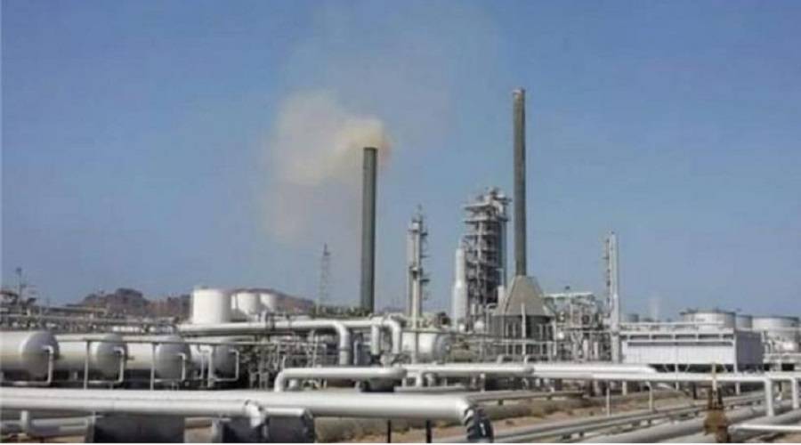 خبير اقتصادي: الحكومة اليمنية الجديدة قادرة على تعزيز إيراداتها بعد انحسار نفوذ الانتقالي