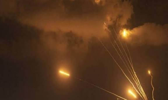 هل بدأت الترسانة الصاروخية الإيرانية تنفد؟ تراجع حاد في وتيرة الإطلاق يثير التساؤلات