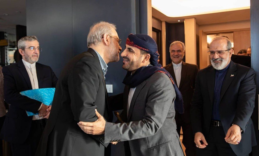 لاريجاني يلتقي ناطق الحوثيين... ووكالة إيرانية تكشف بالتفصيل الأهداف والمضامين