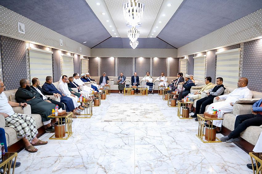 رئيس الوزراء يؤكد التزام الحكومة بتعزيز الشراكة مع القطاع الخاص لدعم التعافي الاقتصادي