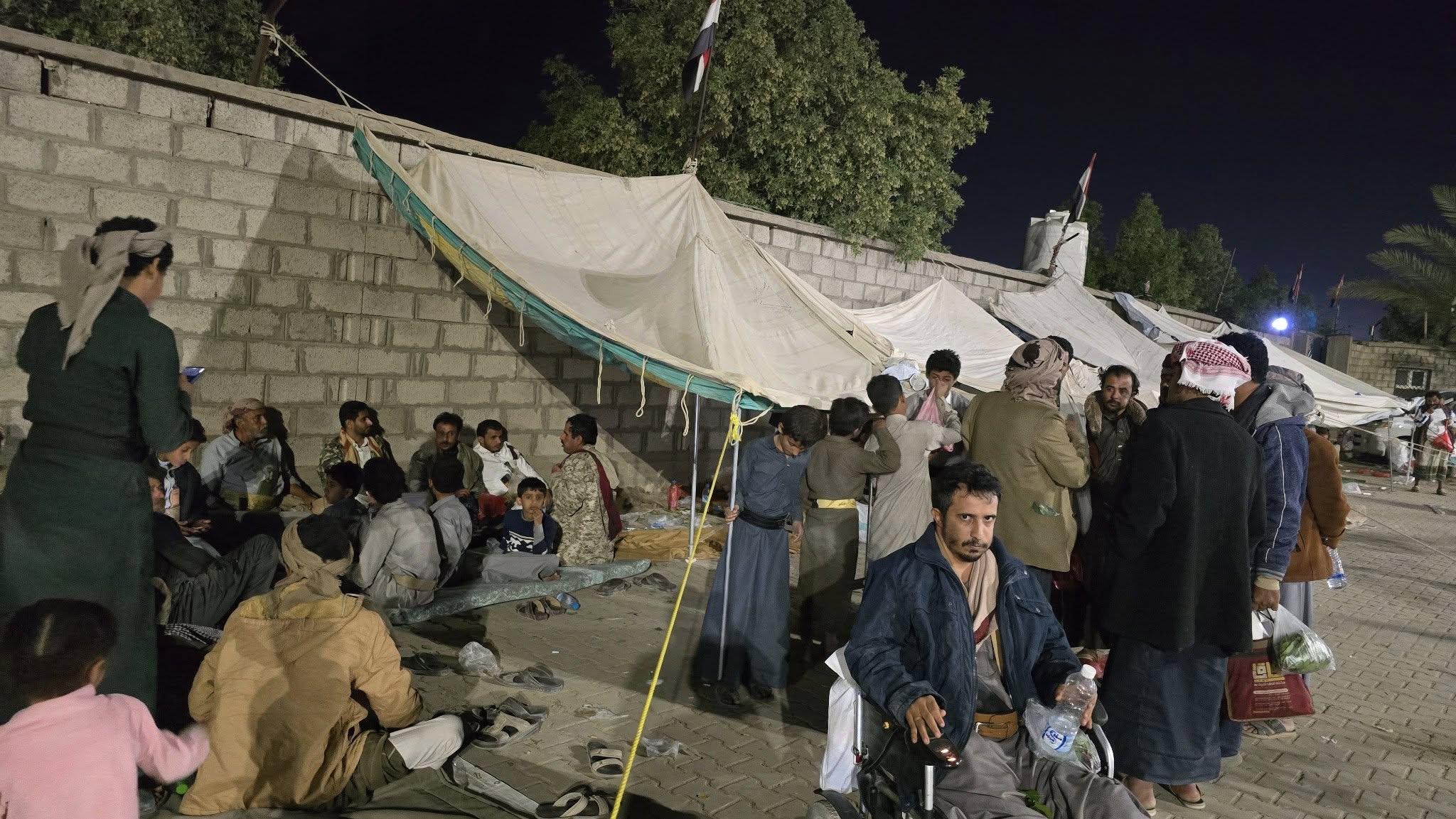 مأرب.. جرحى الجيش يواصلون اعتصامهم المفتوح للمطالبة بحقوقهم المشروعة