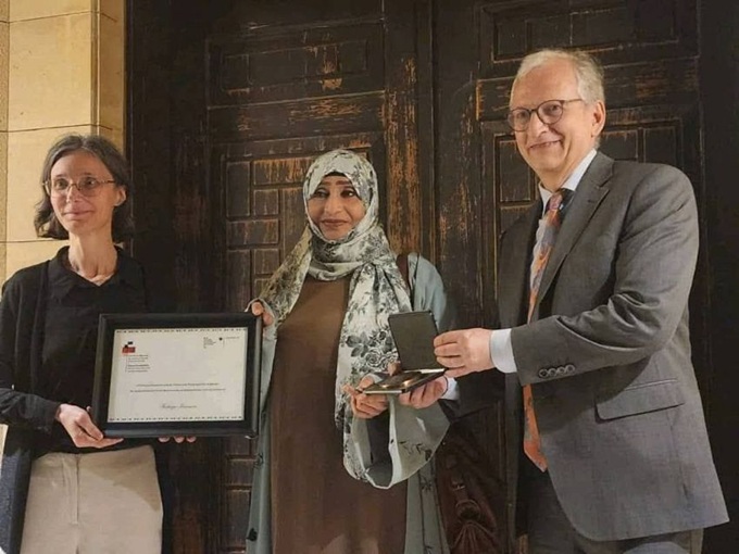 ناشطة يمنية تفوز بالجائزة الفرنسية-الألمانية لحقوق الإنسان في أول تتويج لبلادها