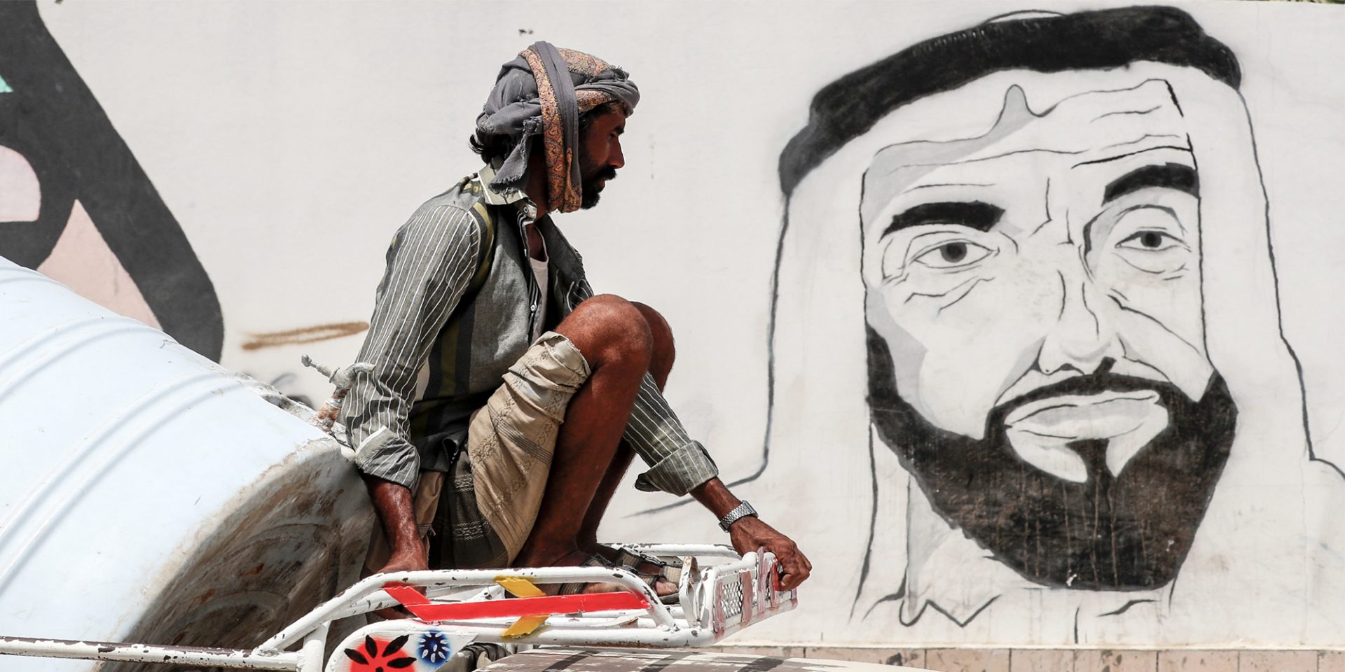 65 منظمة حقوقية تتهم الإمارات بإنشاء وإدارة تشكيلات مسلحة تقوّض وحدة اليمن