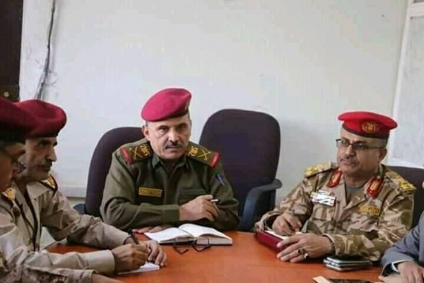رئيس أركان محور تعز: الدفاع عن الوطن أمانة وواجب لا تهاون فيه