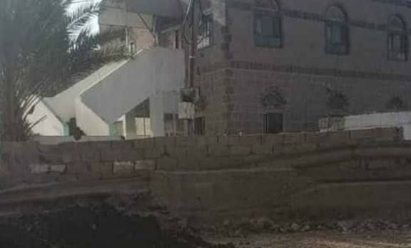 أهالي إب يفشلون محاولة قيادات حوثية لتأجير حرم مسجد لإقامة محطة غاز