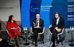 العليمي من ميونيخ: الأمن البحري المستدام يتطلب ردعًا حازمًا وشراكة دولية لبناء مؤسسات اليمن