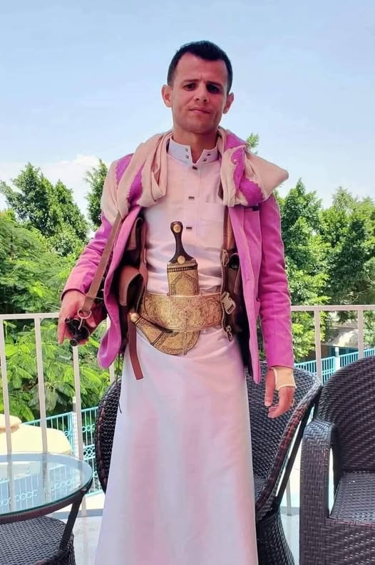 مجاهد الشعيبي المتهم باغتيال قائد الحملة الامنية بتعز ينهي حياته في السجن