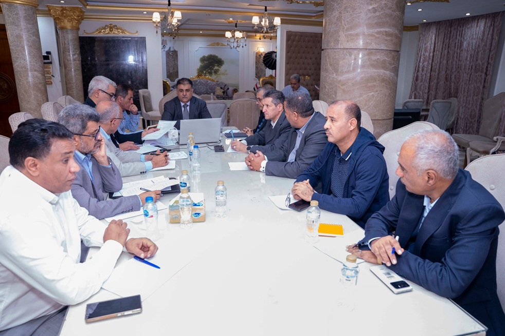 الاتحاد اليمني لكرة القدم يعتمد حزمة قرارات تنظيمية ويعلن استئناف المسابقات المحلية