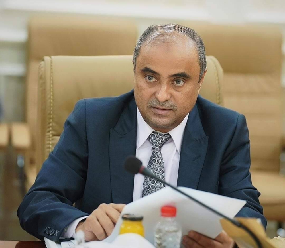 رئيس الوزراء يشترط إلغاء قرارات الزبيدي غير القانونية للعودة إلى عدن