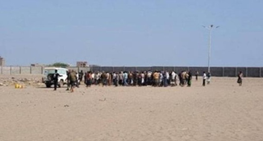 أبين تشيع ضحايا حافلة "صقر الحجاز" بعد إعلان التقرير النهائي للحادث