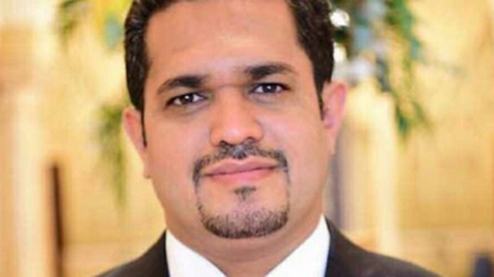 وزير سابق يحدد شروط نجاح حكومة الزنداني 