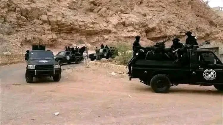 الانتقالي يدفع بتعزيزات جديدة إلى صحراء حضرموت متجاهلًا اتفاق الانسحاب