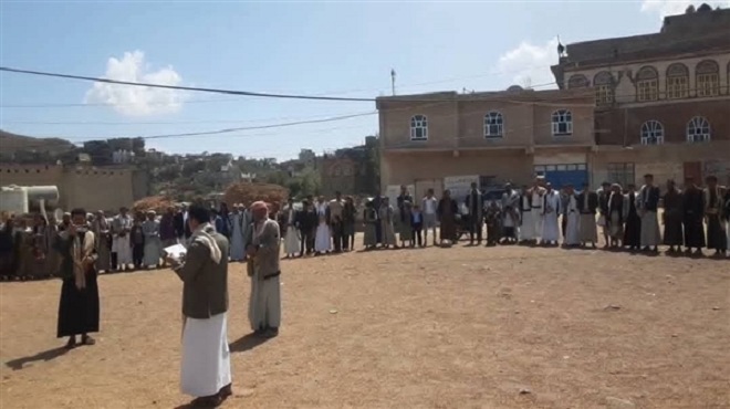 إب.. احتجاجات  ضد الحوثيين وهذه مطالبها