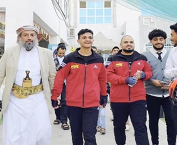 من اليمن إلى المكسيك.. شقيقان يدشنان رحلة عابرة للقارات بـ”الدراجات“ صوب مونديال 2026