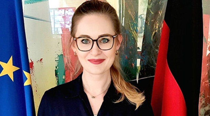 German Foreign Ministry Apologizes for Protocol Blunder Concerning President Al-Alimi