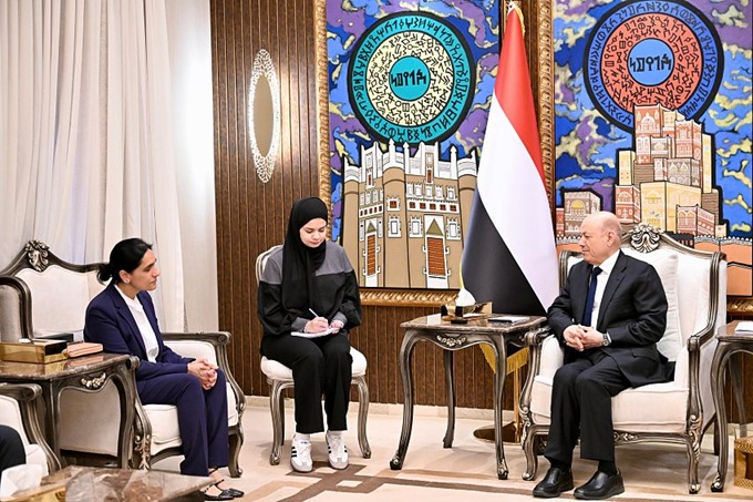 رئيس مجلس القيادة: النظام الايراني صدر الفوضى وزعزع الاستقرار والاستقرار مرهون بردعه ومليشياته المسلحة