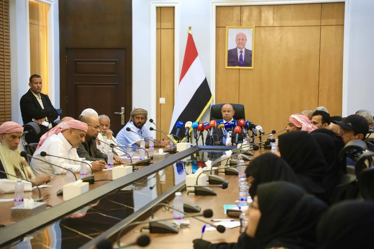 الخنبشي يعقد لقاءً موسعًا في المكلا لتوحيد الرؤية الحضرمية استعدادًا للحوار الجنوبي الشامل