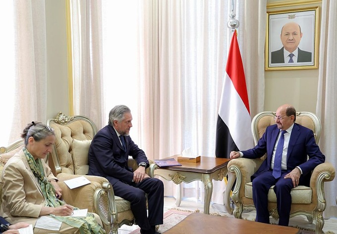 الزنداني يكشف عن برنامج عملي عاجل للحكومة اليمنية لاستعادة ثقة المواطنين قبل نهاية العام