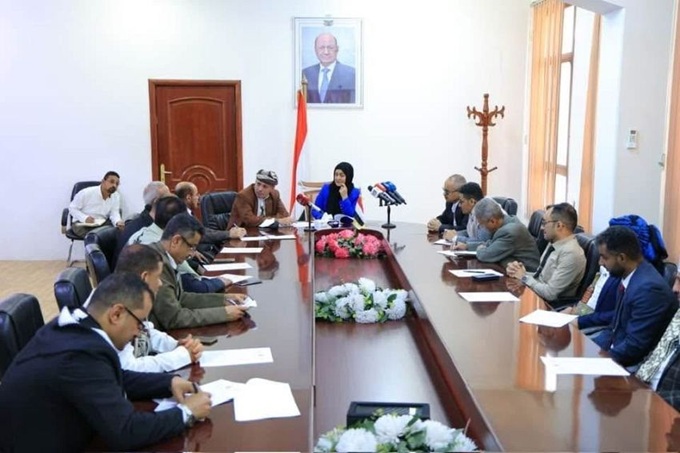 اجتماع في تعز يناقش التحديات والمعوقات التي تواجه المحاكم والنيابات في نظر قضايا الدولة