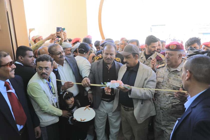 حضرموت تفتتح مركزاً لتنمية صادرات العسل وتطلق مهرجان السدر الأول