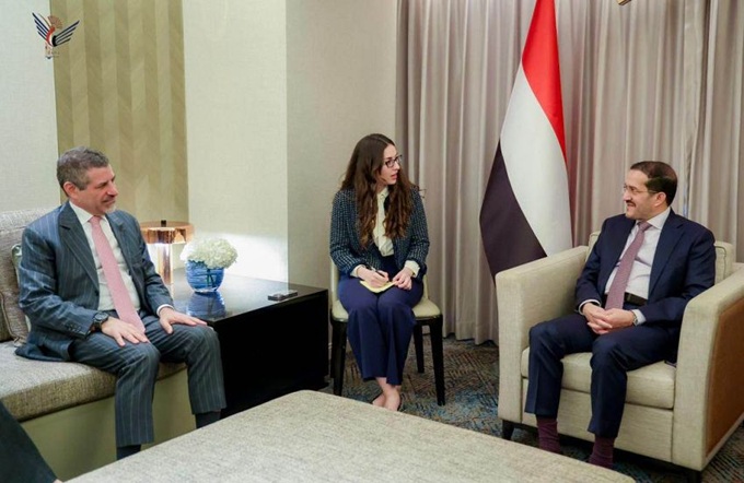 مجلي يبحث مع السفير الأميركي مواجهة الحوثيين وتدخلات إيران ويؤكد: اليمن «لا ينبغي أن يبقى جرحاً مفتوحاً»